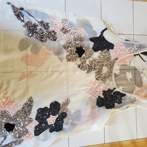 $5/25 Sheer sleeveless top